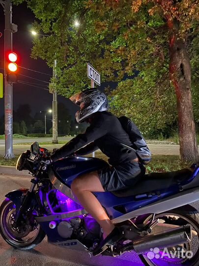 Kawasaki zx600D