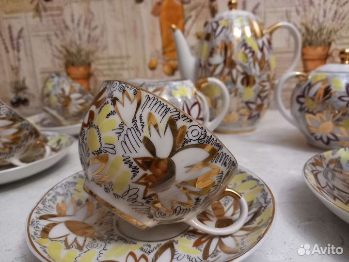 Сервиз чайный Золотые Ромашки лфз