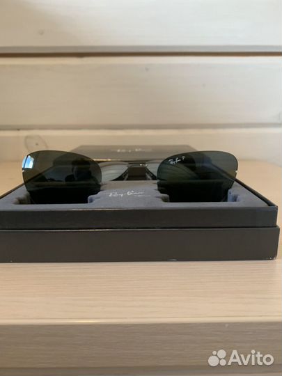 Солнцезащитные очки Ray Ban