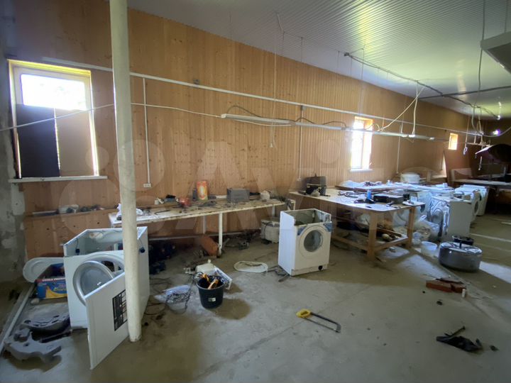 Здание, 300 м²