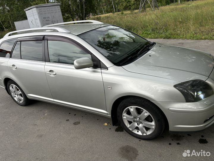 Toyota Avensis 1.8 МТ, 2004, 325 000 км