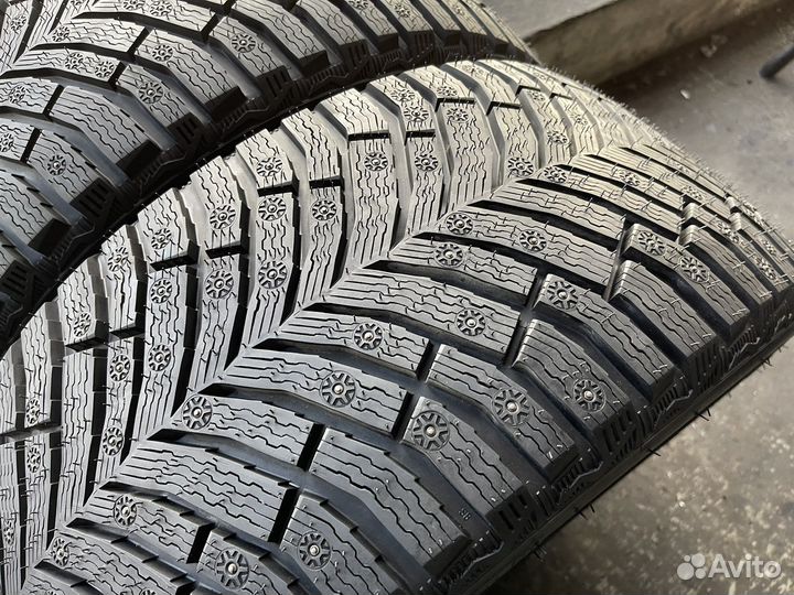 Michelin X-Ice North 4 245/35 R20 95H