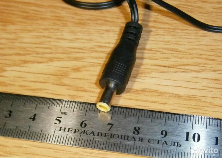 Блок питания NU12-6120100-I3 motorola 12В 1А