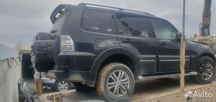 Кузов Паджеро 4 2014 год в разборе