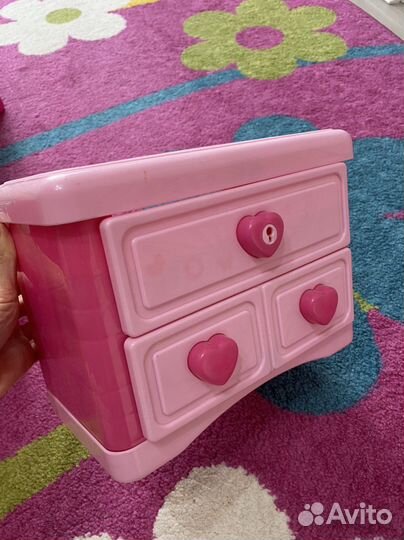 Кровать, тумба, светильник для кукол