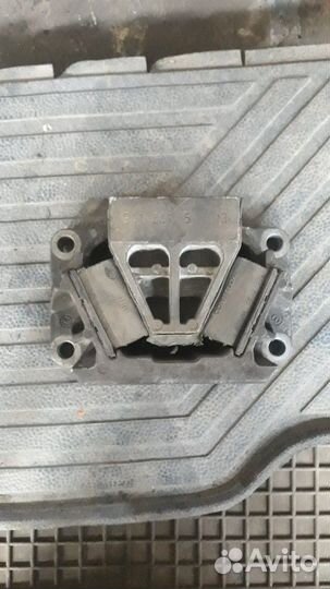 Опора двигателя Mercedes Actros MP1