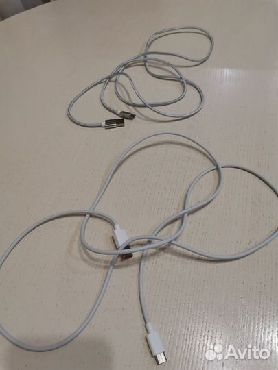 Блок зарядки, type-c и micro USB кабели