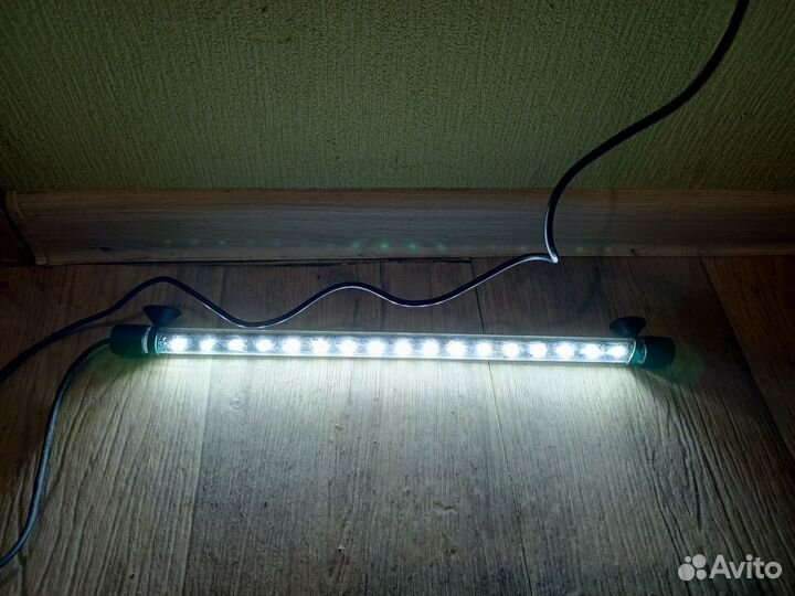 Лампа для аквариума на присосках LED 10 Вт