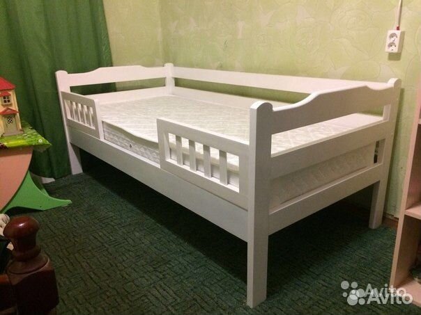 Детская кровать из массива сосны 