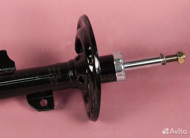Передний амортизатор Toyota Camry 2012-2017 v50-55