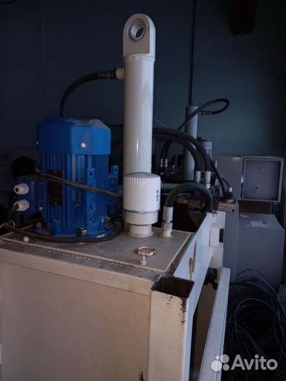 Пресс гидравлический для макулатуры