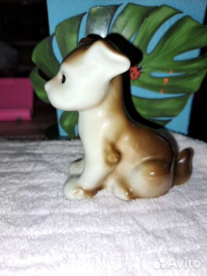 Фарфоровые статуэтки собака