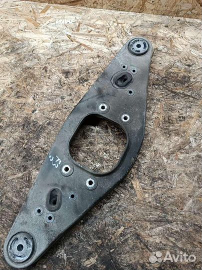 Кронштейн редуктора Mercedes-Benz E-Класс