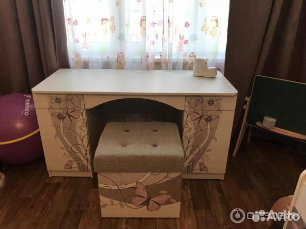 Стол письменный Леди-1