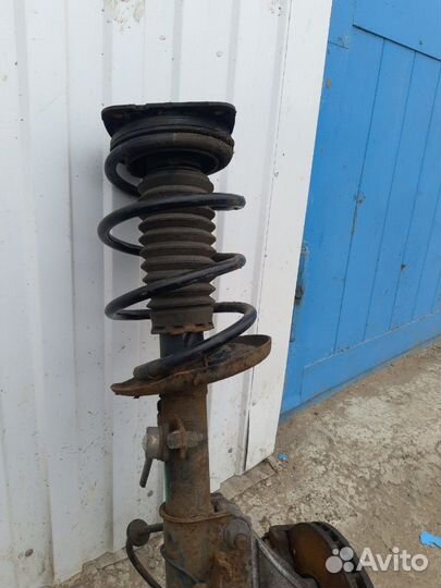 Амортизатор передний Renault Laguna lll M4R