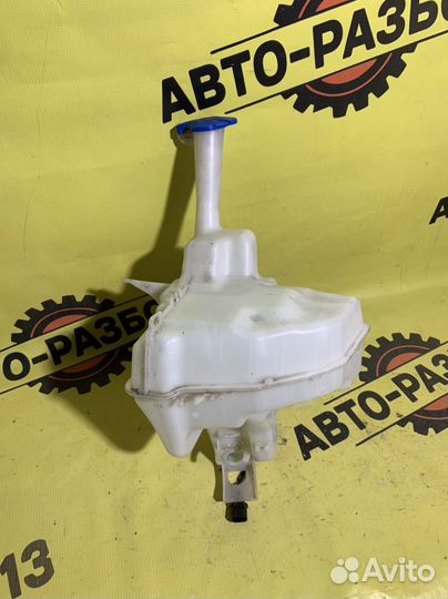 Бачок омывателя Хендай Солярис 1