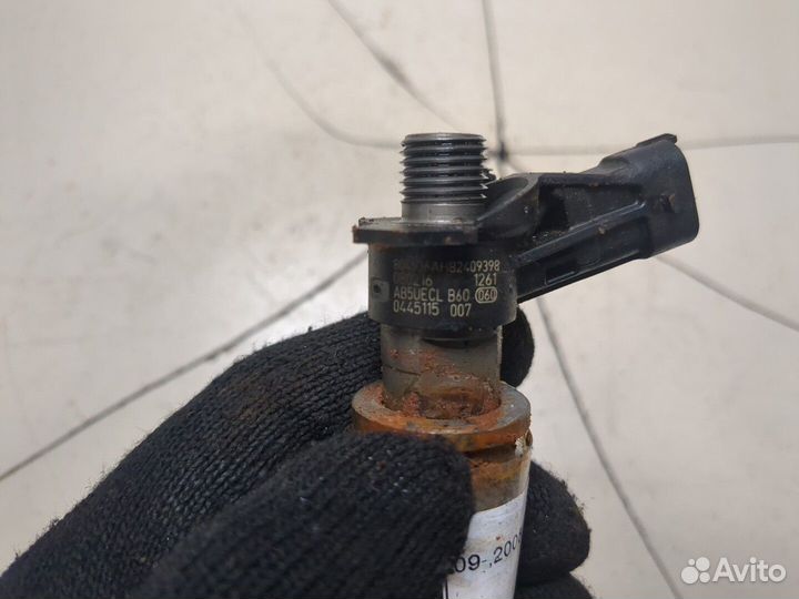 Форсунка топливная Renault Laguna 3 2009, 2008