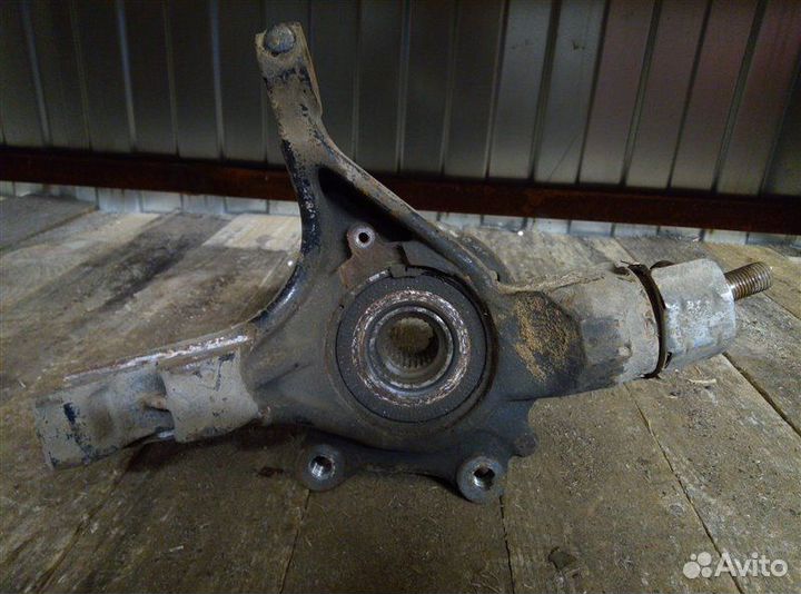 Кулак (цапфа) передний правый Peugeot 3008 2012