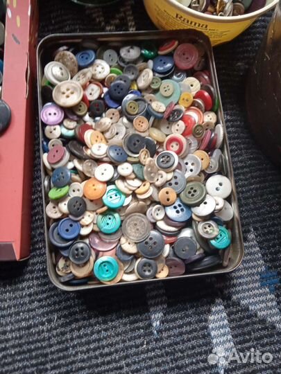 Пуговицы