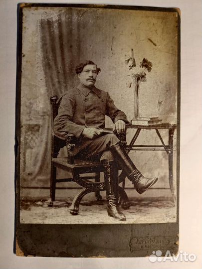 Старинная фотография.Кабинетный портрет