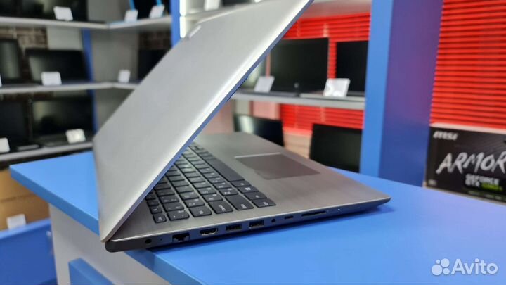 Ноутбук Lenovo i3-7100u 12gb NVidia 940MX