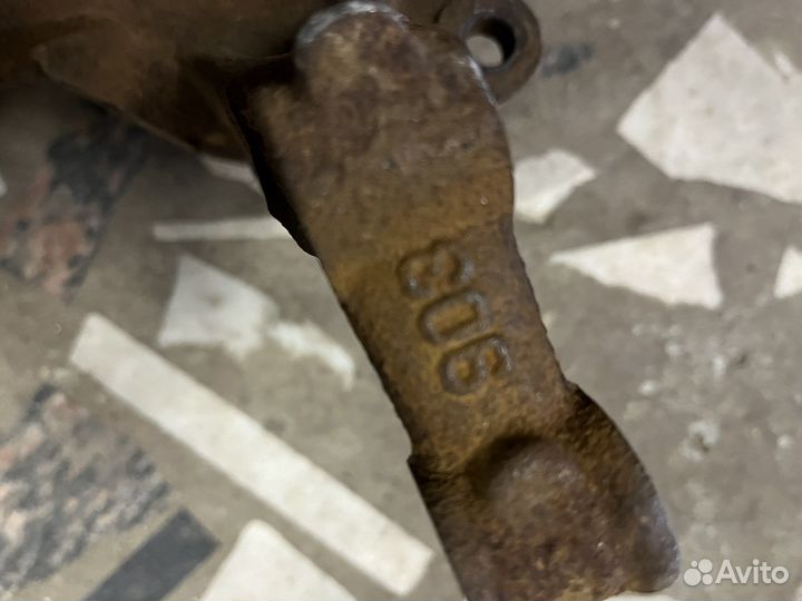 Кулак поворотный для Рено Сандеро2