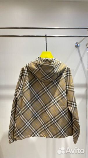 Ветровка Burberry