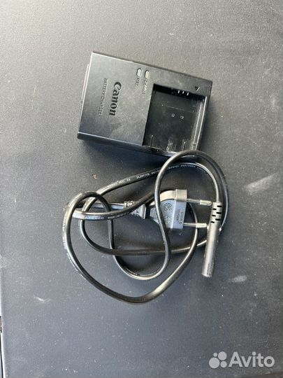 Зарядка для фотоаппарата canon