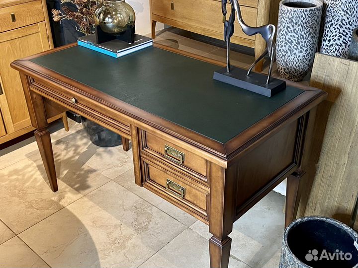 Стол письменный, рабочий, классика