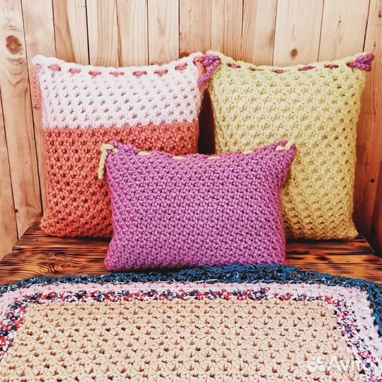 Вязаные подушки и пледы