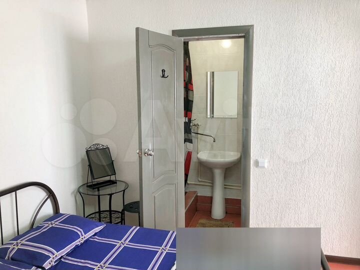 Комната 14 м² в 1-к., 2/2 эт.