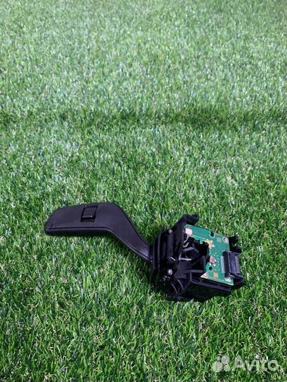 Переключатель подрулевой (стрекоза) Ford Explorer