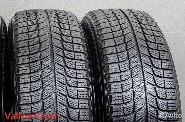 Michelin X-Ice XI3 215/65 R17 99T