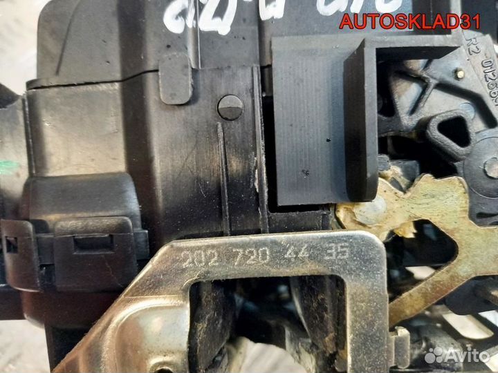 Замок двери передней правой Mercedes Benz W210