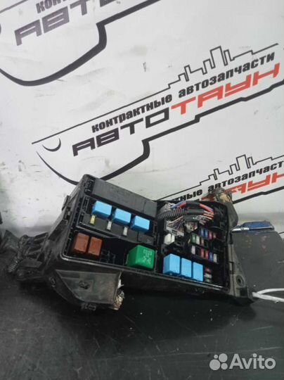 Блок предохранителей lexus IS250 IS250C IS350 IS35