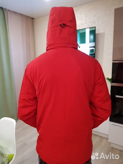 Продам куртку Горнолыжную подойдёт и для повседнев