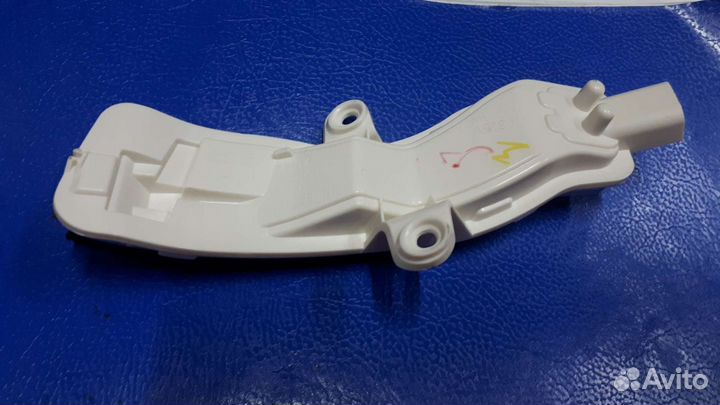 Повторитель поворота правый Mazda CX5