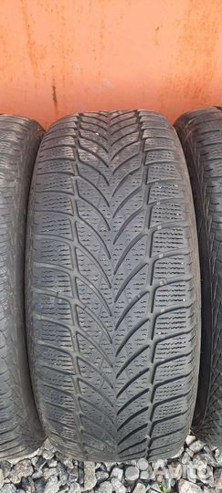 Goodyear UltraGrip Ice 2 205/55 R16