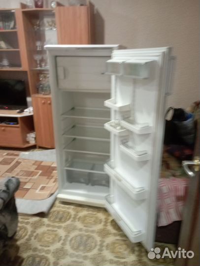 Холодильник атлант бу