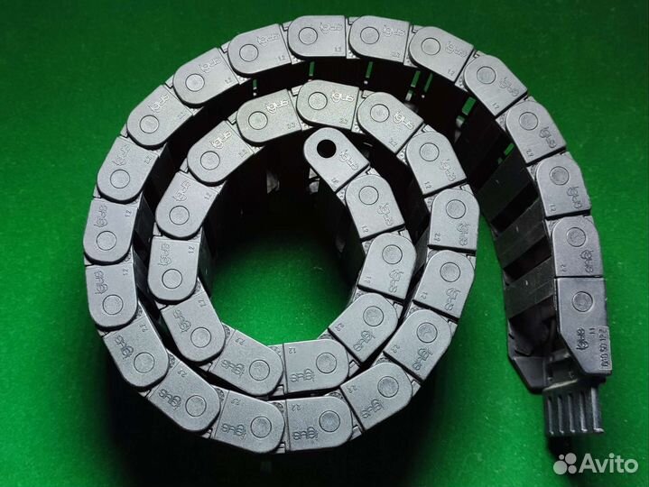 Кабель канал гибкий igus