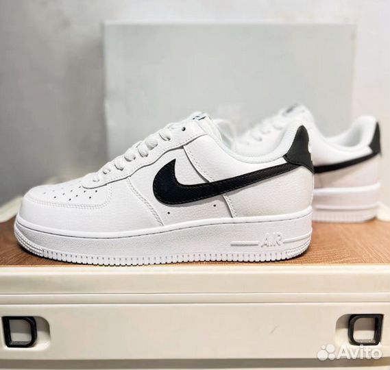 Nike Air Force 1 white black