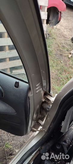 Пежо 206 задняя дверь