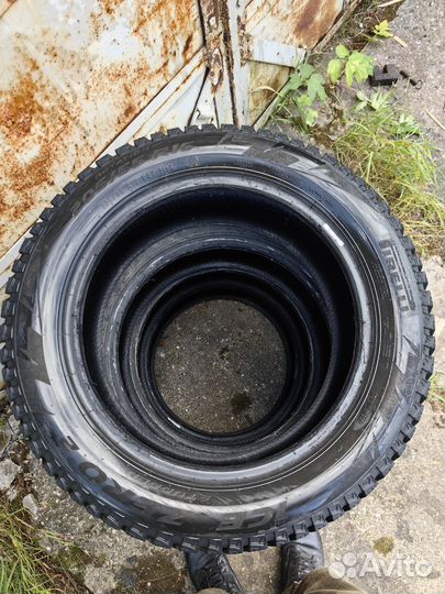 Pirelli Ice Zero 2 205/55 R16