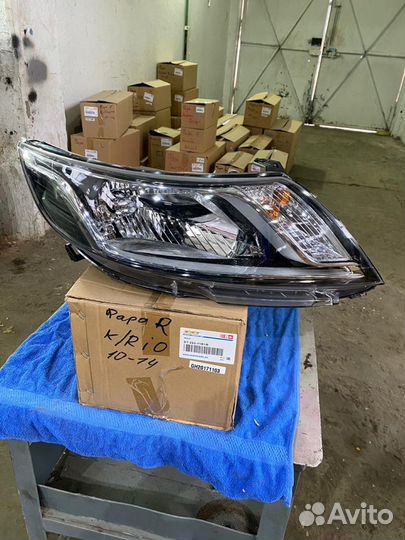 Фара правая Киа Рио Kia Rio