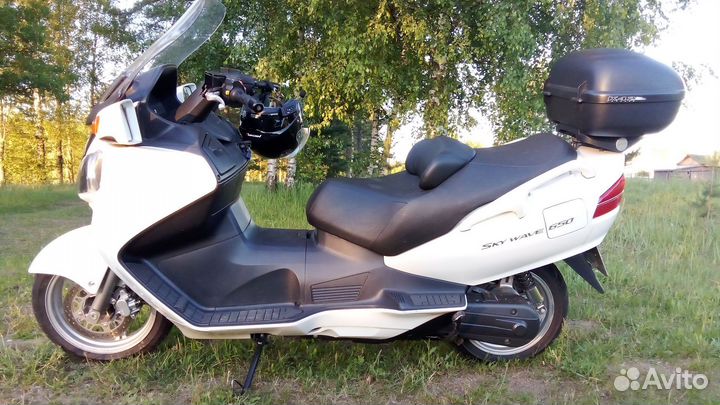 Suzuki sky wave 650