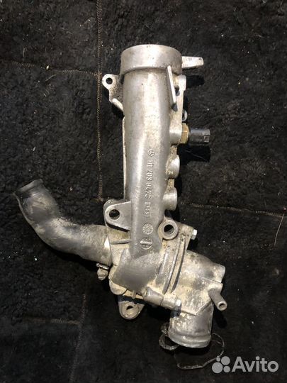 Корпус термостата Mercedes w210