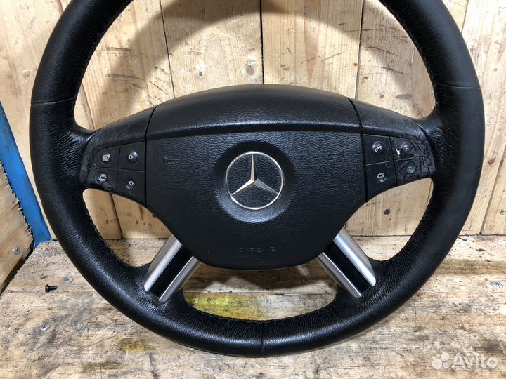 Руль кожаный Mercedes ML, GL W164, R W251 120244