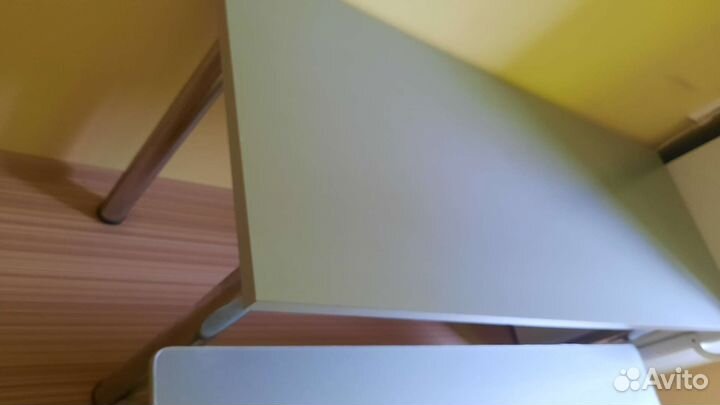 Стол и лавочка