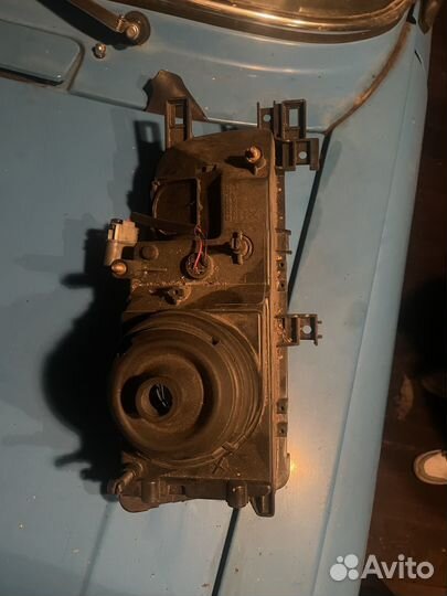 Фары новые на нисан п10