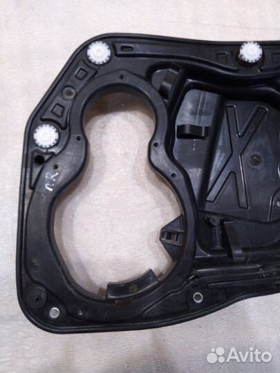 Панель стеклоподъемника передний правый Volkswagen